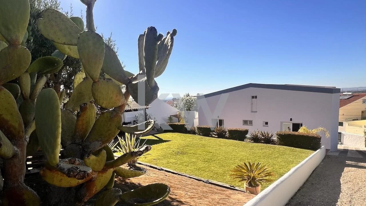 Moradia T4 para Venda em Quinta do Anjo Foto 18