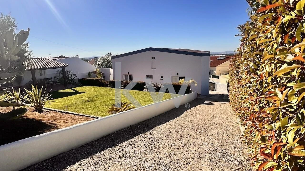 Moradia T4 para Venda em Quinta do Anjo Foto 19