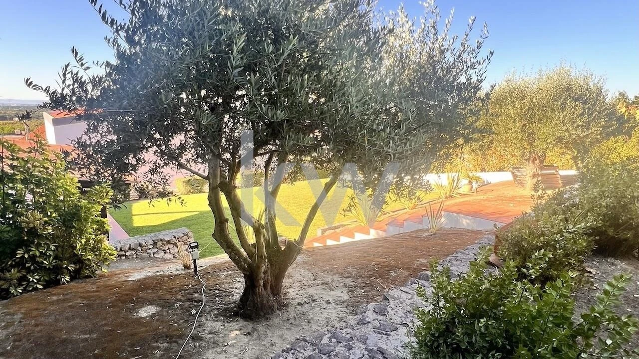 Moradia T4 para Venda em Quinta do Anjo Foto 27