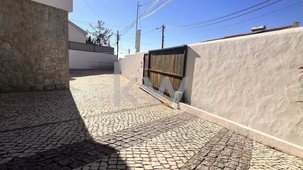 Moradia T4 para Venda em Quinta do Anjo Foto 44