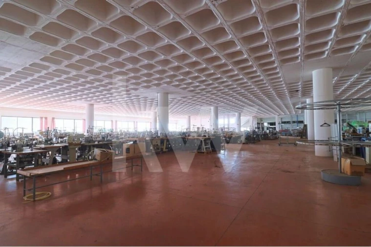 Prédio para Venda em São Mamede Foto 34