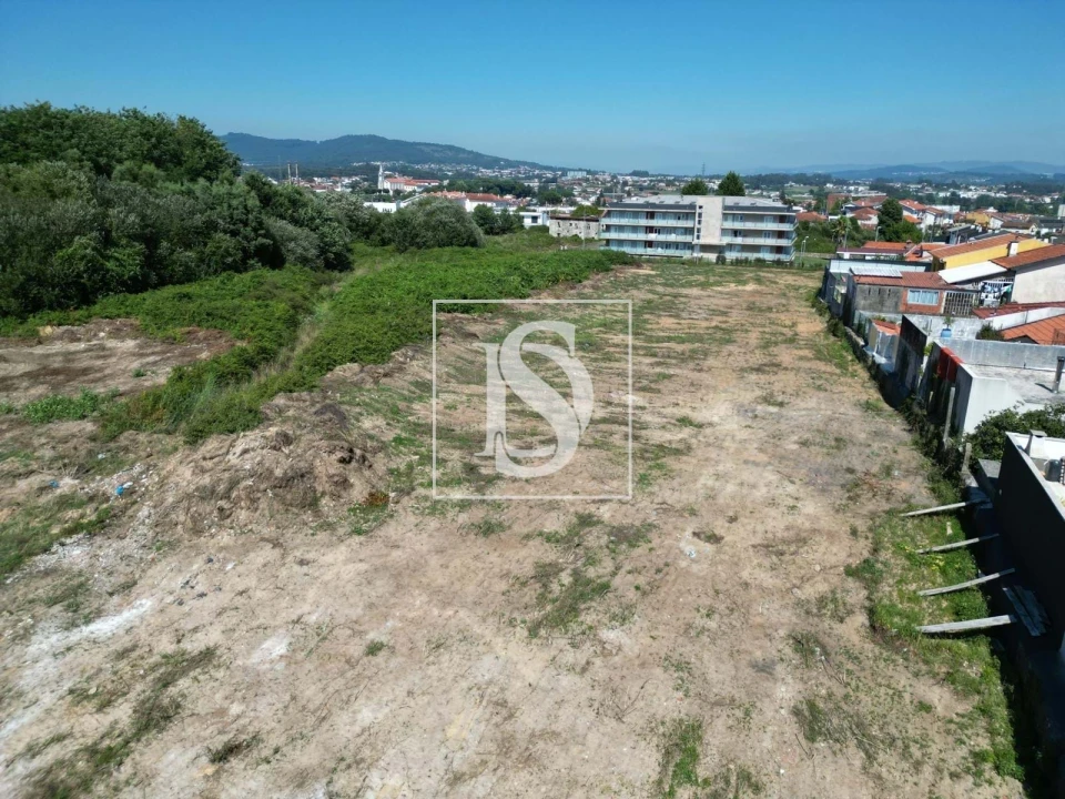 Terreno para Venda em Arcozelo Foto 7