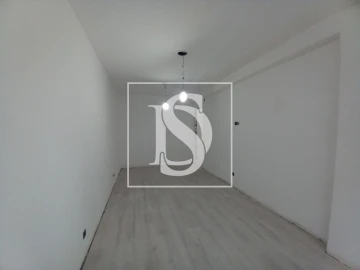 Apartamento T4 para Venda em Laranjeiro e Feijó