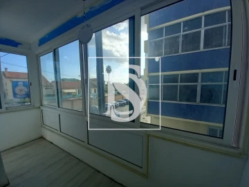 Apartamento T4 para Venda em Laranjeiro e Feijó