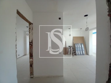 Apartamento T4 para Venda em Laranjeiro e Feijó