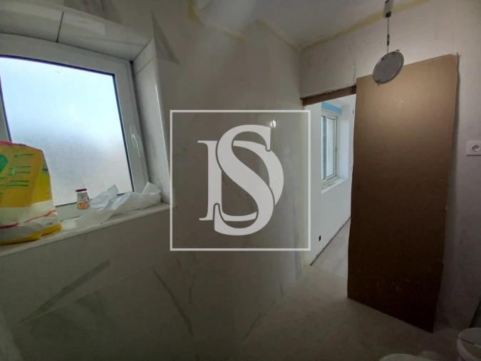 Apartamento T4 para Venda em Laranjeiro e Feijó Foto 32