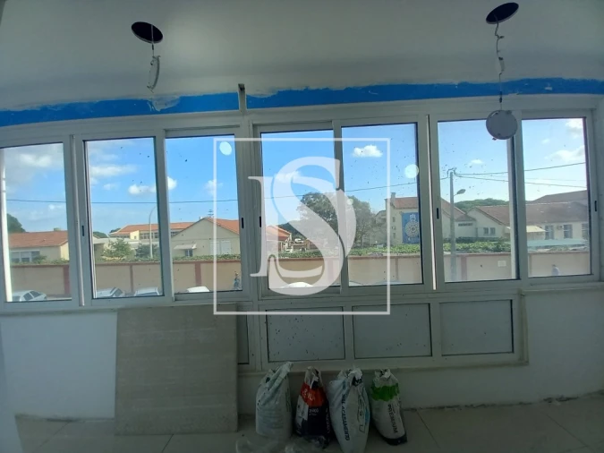 Apartamento T4 para Venda em Laranjeiro e Feijó Foto 14