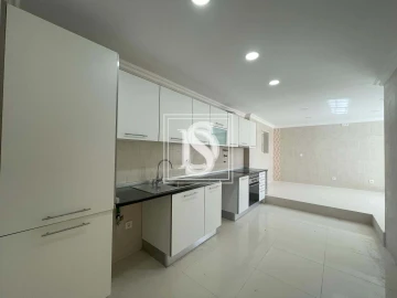 Moradia T3 para Venda em Carcavelos e Parede