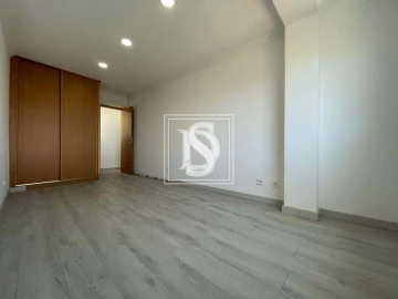 Moradia T3 para Venda em Carcavelos e Parede