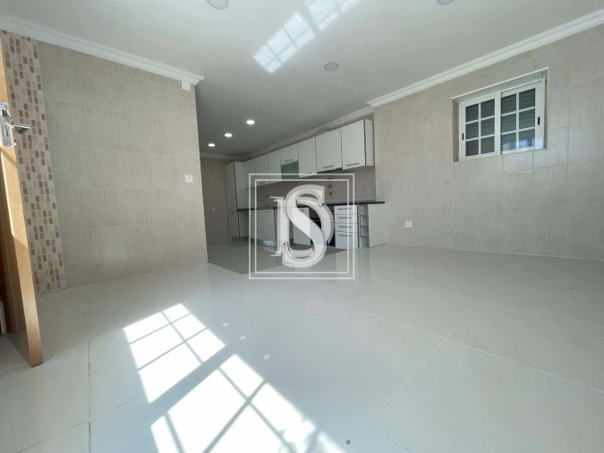 Moradia T3 para Venda em Carcavelos e Parede Foto 6