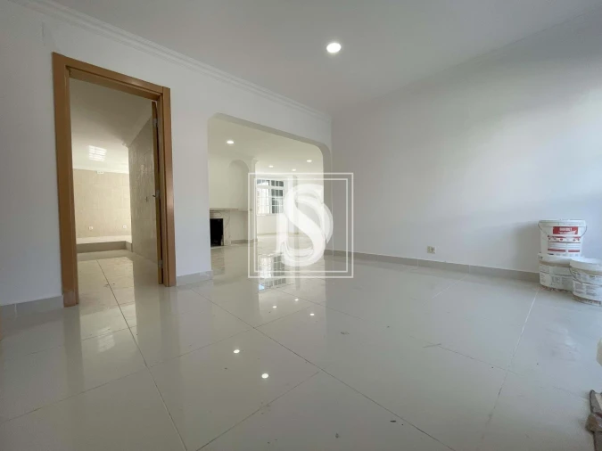 Moradia T3 para Venda em Carcavelos e Parede Foto 2