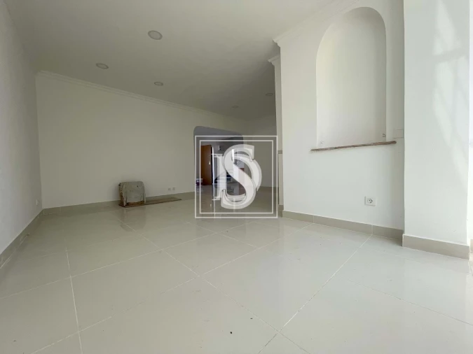 Moradia T3 para Venda em Carcavelos e Parede Foto 3