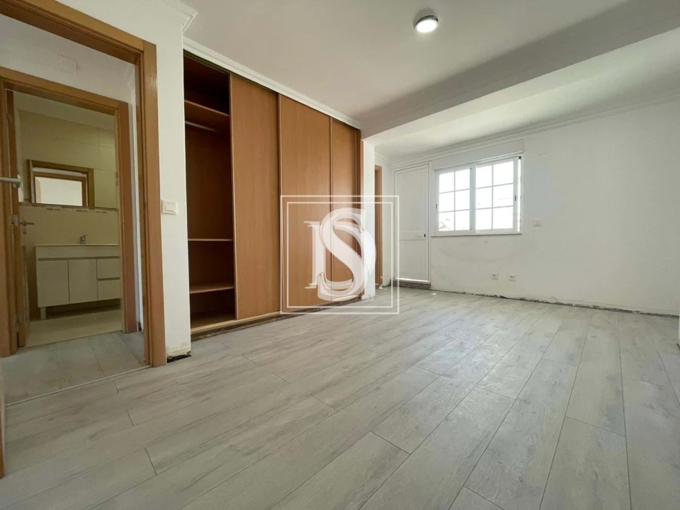 Moradia T3 para Venda em Carcavelos e Parede Foto 16