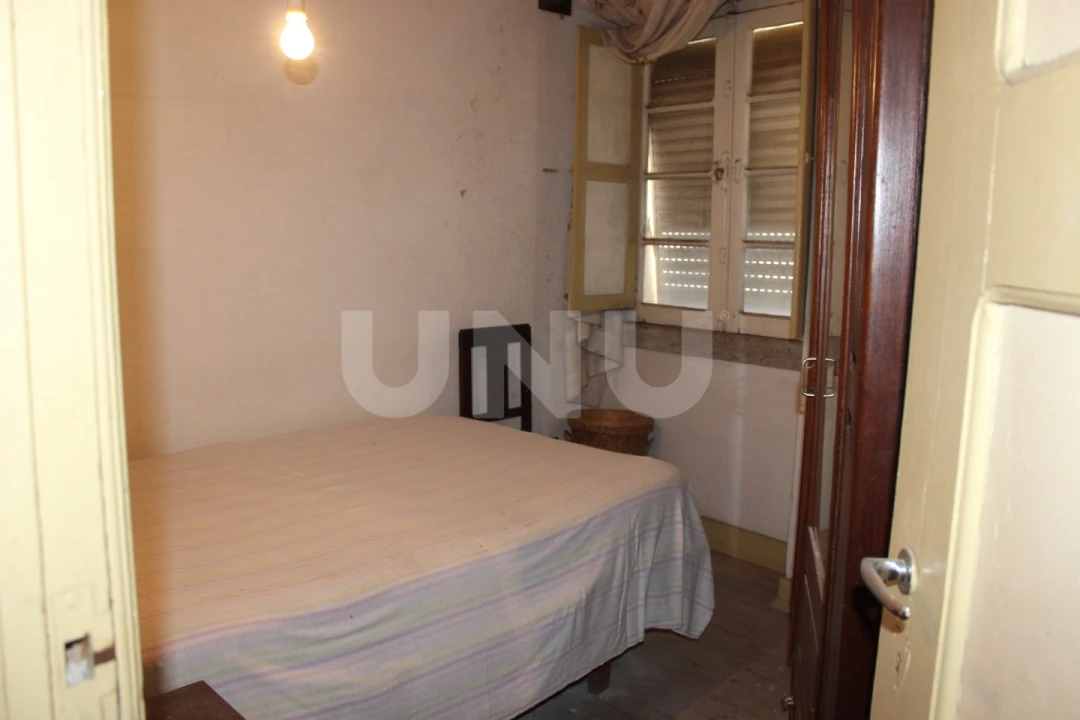 Moradia T5 para Venda em Escalos de Cima e Lousa Foto 3