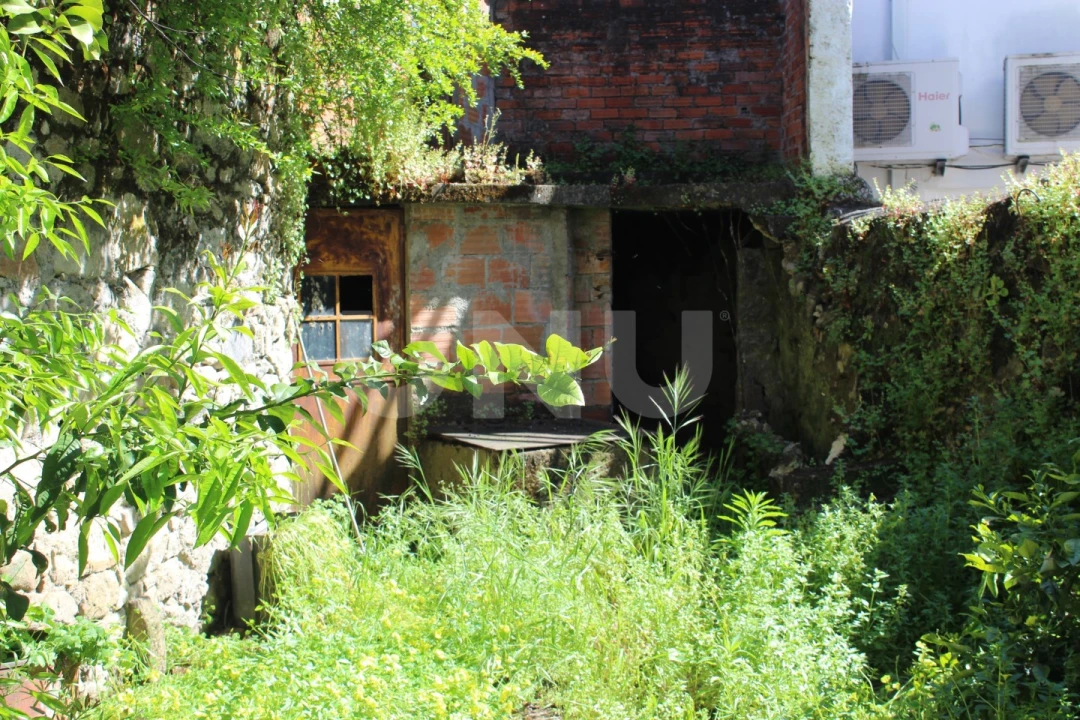 Moradia T4 para Venda em Alcains Foto 3