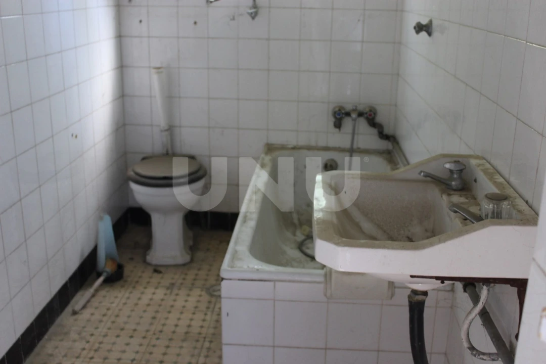 Moradia T4 para Venda em Alcains Foto 17