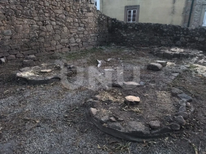 Terreno para Venda em Escalos de Baixo e Mata Foto 4
