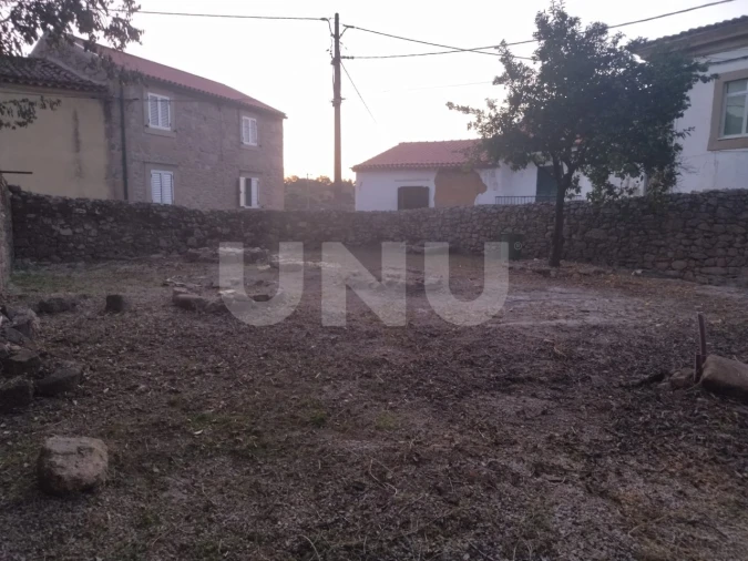Terreno para Venda em Escalos de Baixo e Mata Foto 7