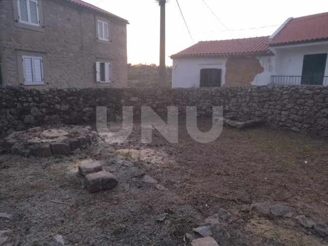 Terreno para Venda em Escalos de Baixo e Mata Foto 8