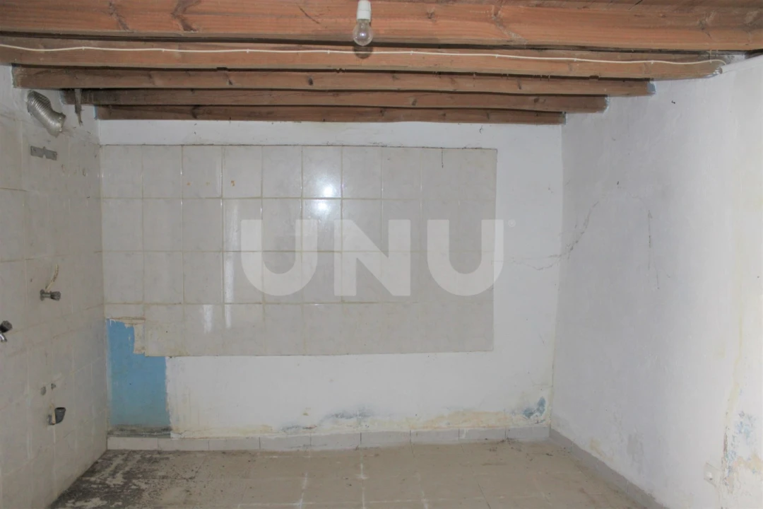 Moradia T1 para Venda em Rosmaninhal Foto 3