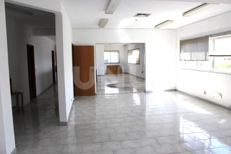 Armazém para Arrendamento em Castelo Branco Foto 2