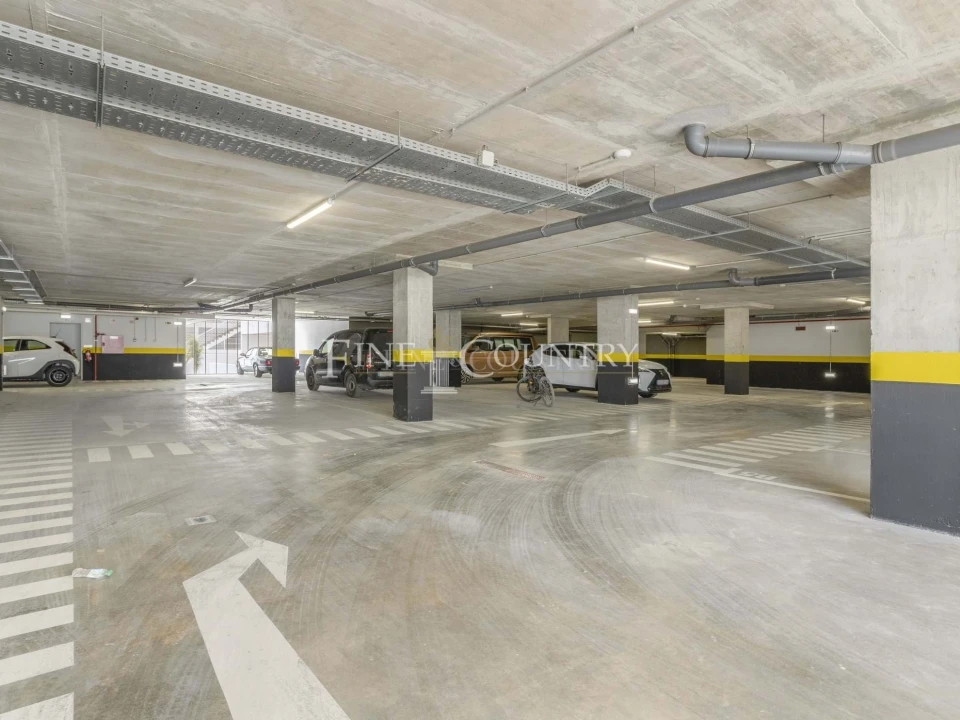 Apartamento T2 para Venda em Olhão Foto 29