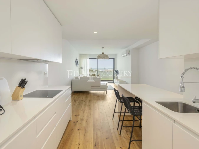 Apartamento T2 para Venda em Olhão Foto 11