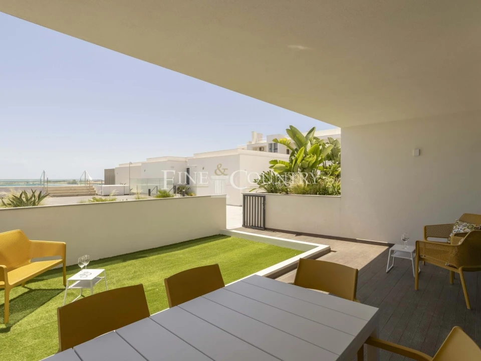 Apartamento T2 para Venda em Olhão Foto 15