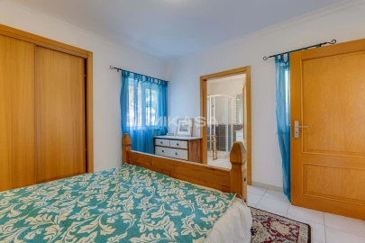 Moradia T4 para Venda em Aljezur