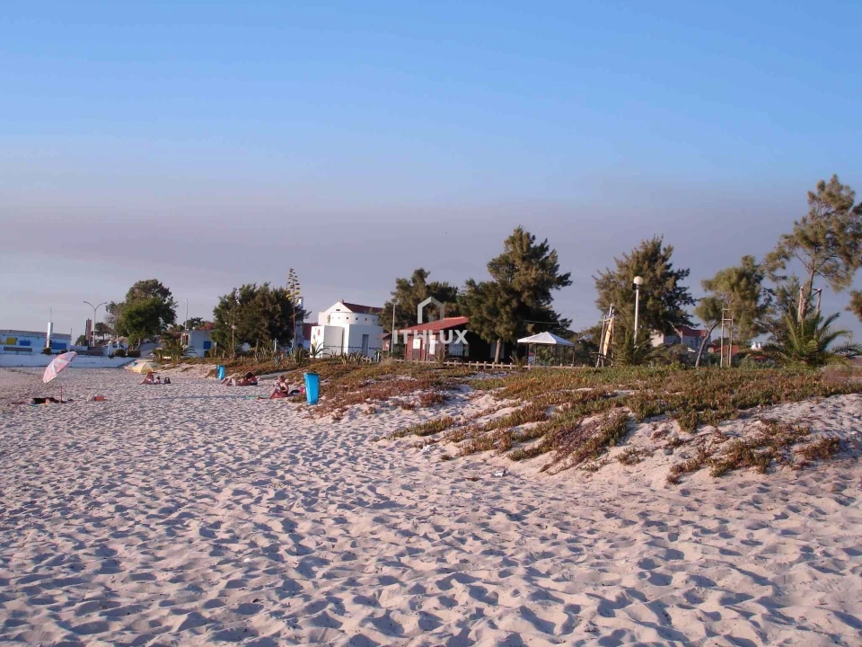 Terreno para Venda em Alhos Vedros Foto 3
