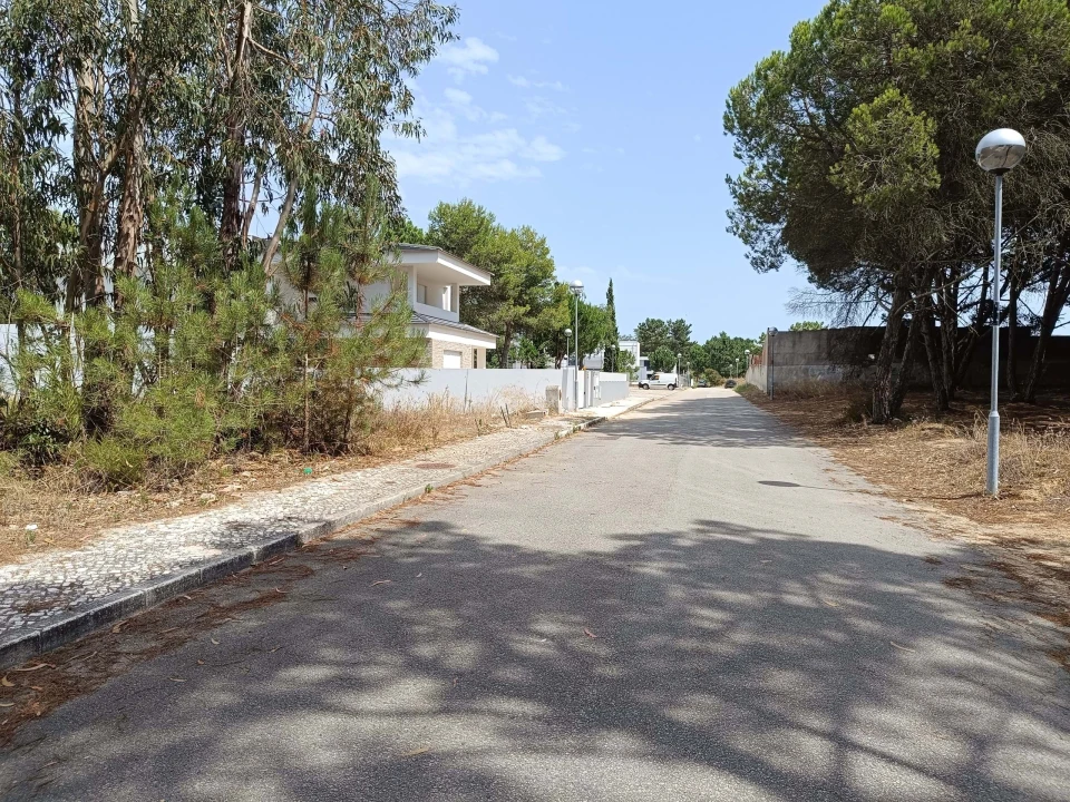 Terreno para Venda em Sesimbra (Castelo) Foto 1