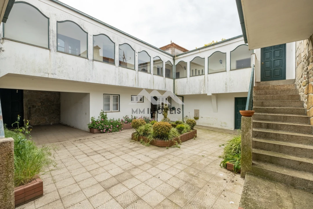 Quinta T9 para Venda em Carreira e Refojos de Riba de Ave Foto 17