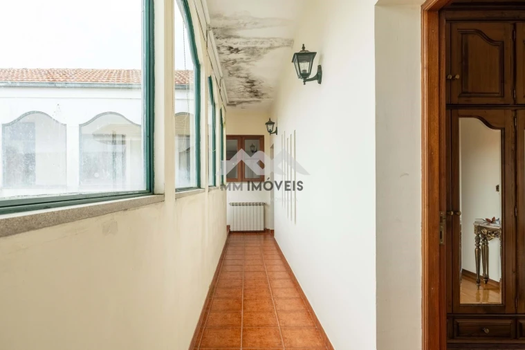 Quinta T9 para Venda em Carreira e Refojos de Riba de Ave Foto 60