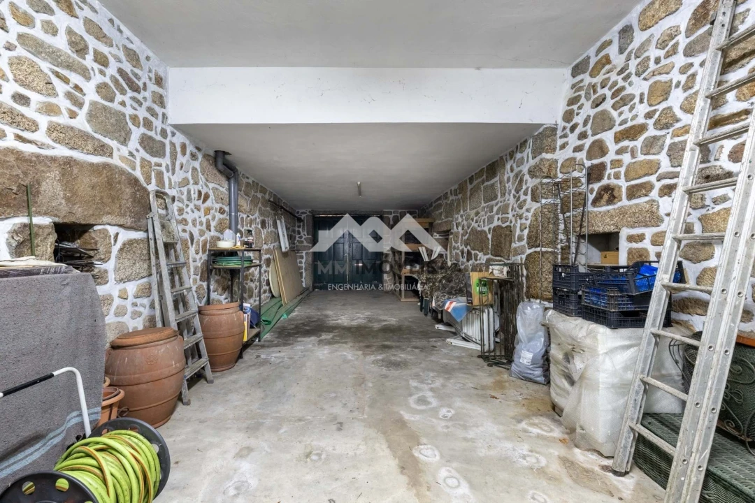 Quinta T9 para Venda em Carreira e Refojos de Riba de Ave Foto 71