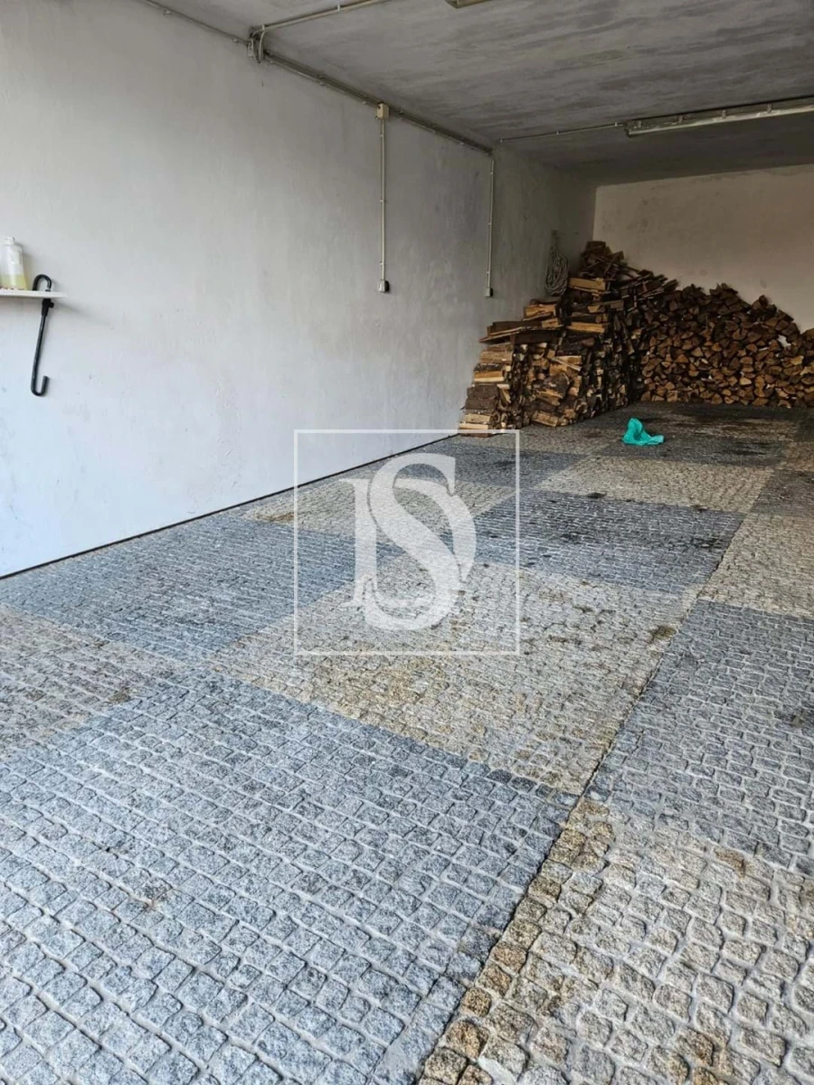 Moradia T6 para Venda em Candoso (São Martinho) Foto 13