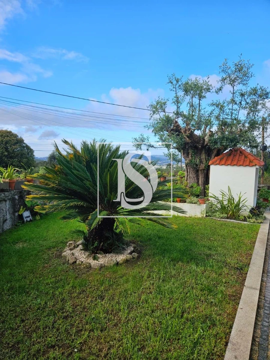 Moradia T6 para Venda em Candoso (São Martinho) Foto 4