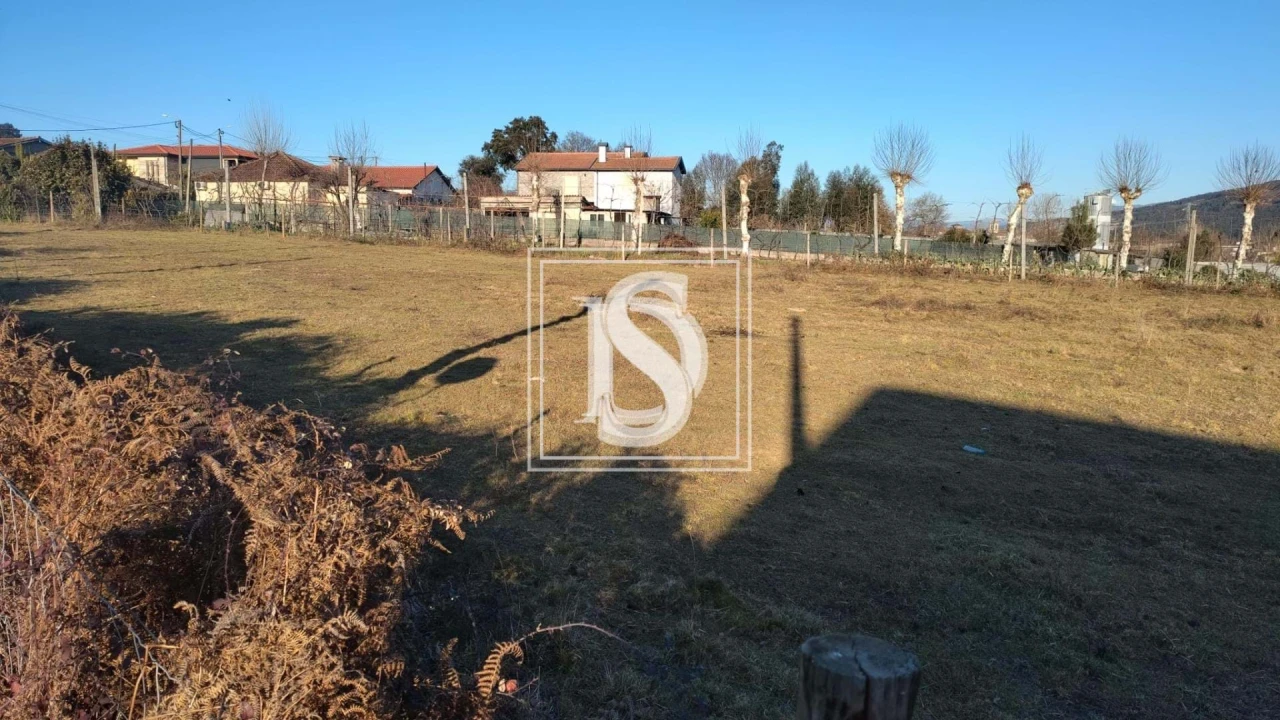 Terreno para Venda em Briteiros Santo Estêvão e Donim Foto 2