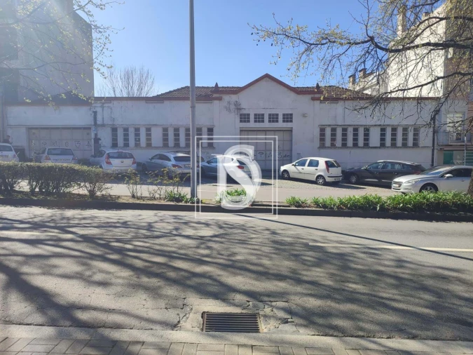 Armazém para Arrendamento em Oliveira, São Paio e São Sebastião Foto 11