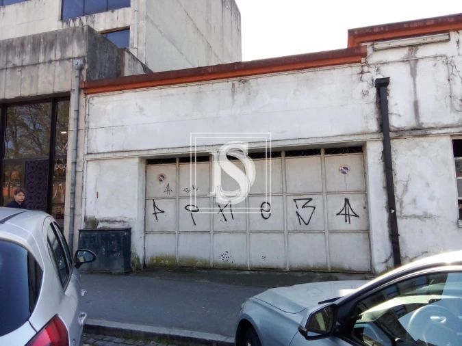 Armazém para Arrendamento em Oliveira, São Paio e São Sebastião Foto 10