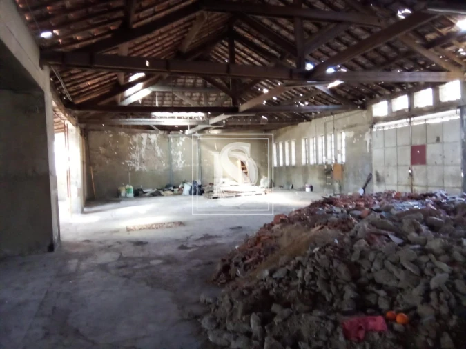 Armazém para Arrendamento em Oliveira, São Paio e São Sebastião Foto 9