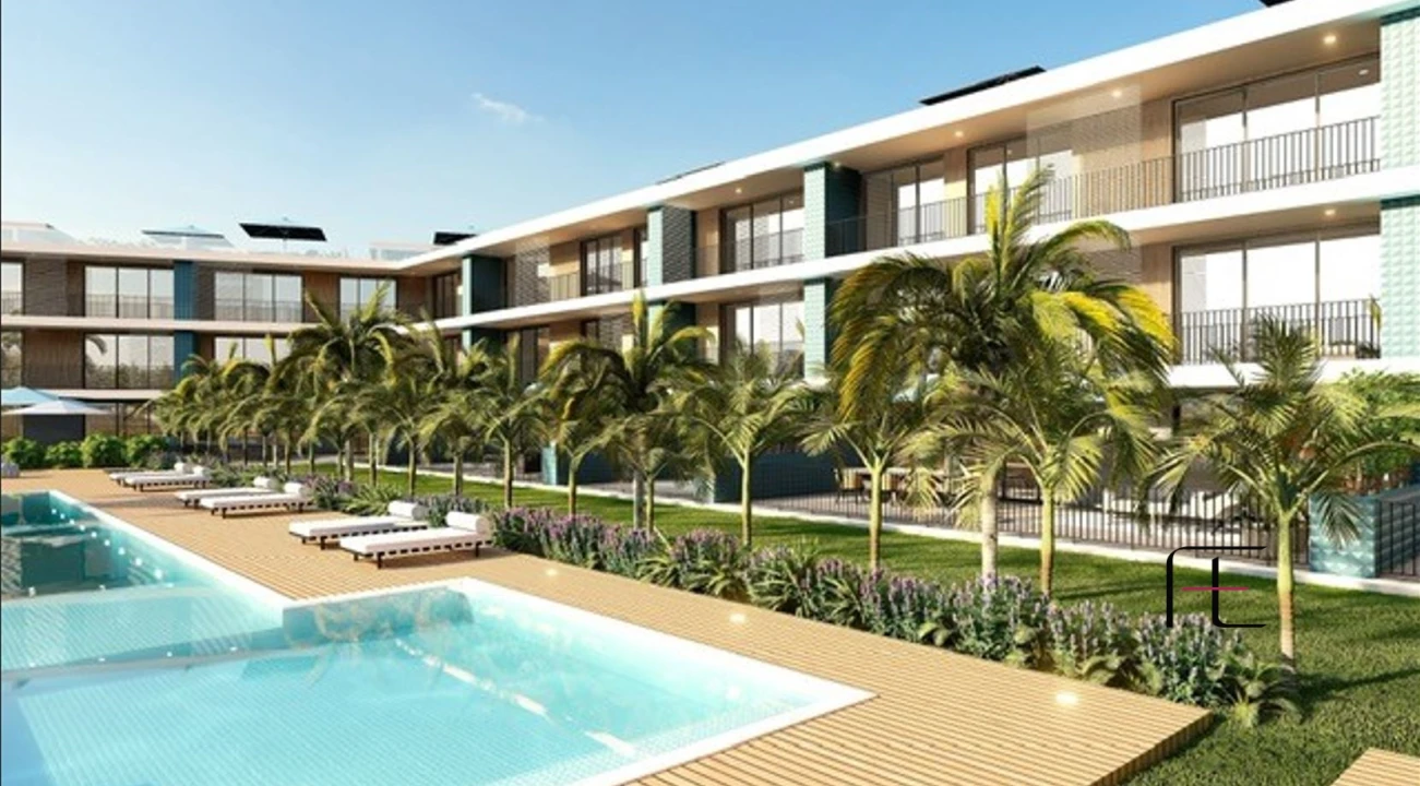 Terreno para Venda em Quelfes Foto 1