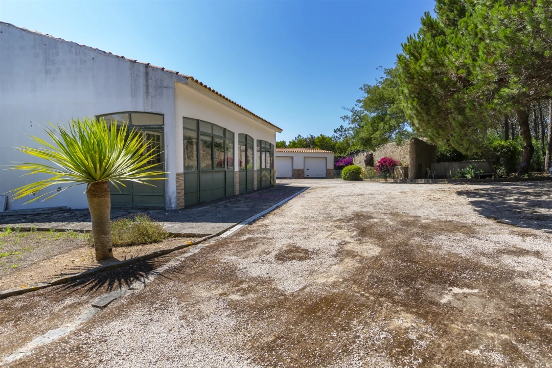 Moradia T3 para Venda em Colares Foto 12