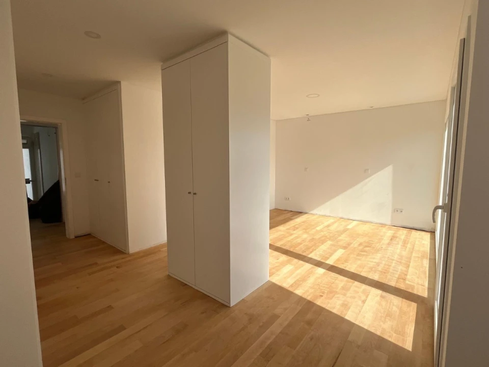 Moradia T4 para Venda em Pontinha e Famões Foto 21