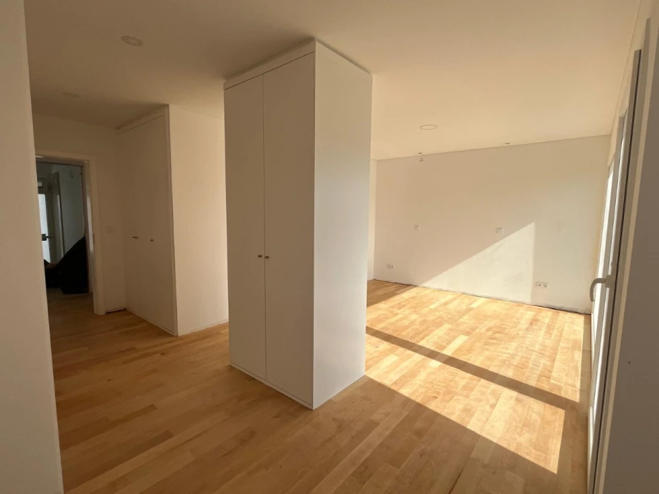 Moradia T4 para Venda em Pontinha e Famões Foto 24