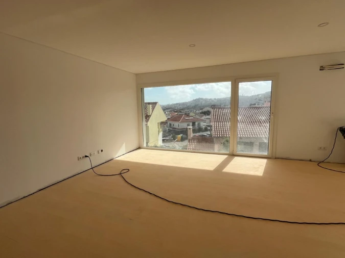 Moradia T4 para Venda em Pontinha e Famões Foto 32