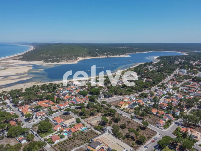 Moradia T5 para Venda em Sesimbra (Castelo) Foto 6