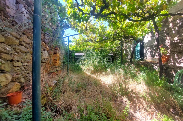 Moradia T7 para Venda em Armamar Foto 58