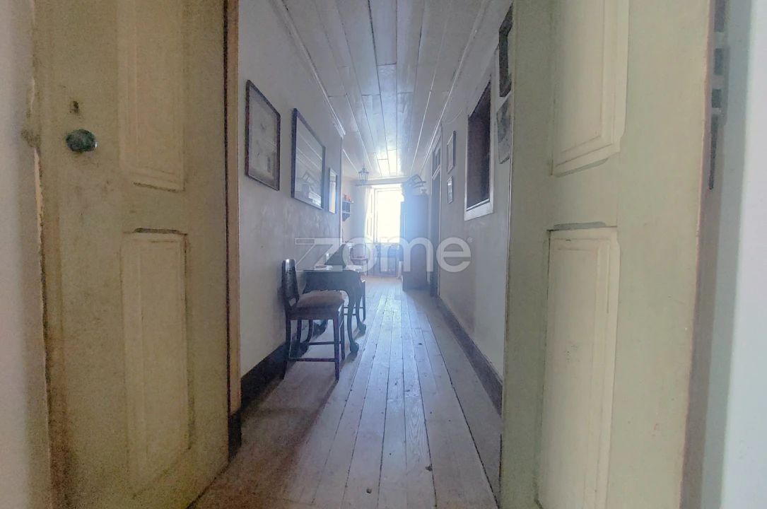 Moradia T7 para Venda em Armamar Foto 31