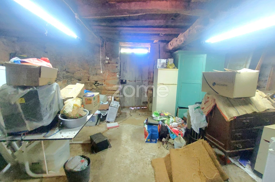 Moradia T7 para Venda em Armamar Foto 55