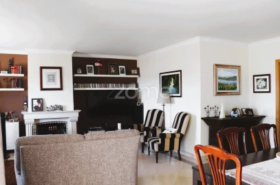Moradia T4 para Venda em Oeiras e São Julião da Barra, Paço de Arcos e Caxias